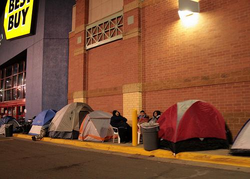 Best Buy offers many great deals, but expect to find a long wait.