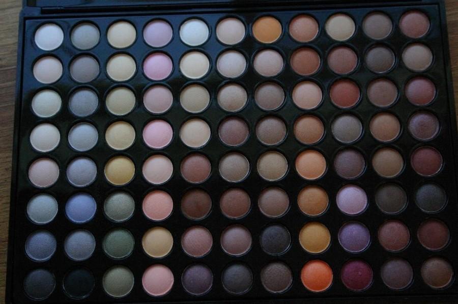 The beautiful assortment of colors in the palette.