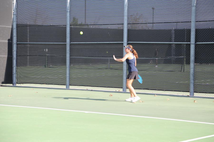 Girls tennis secures second place in league with win over Golden Valley
