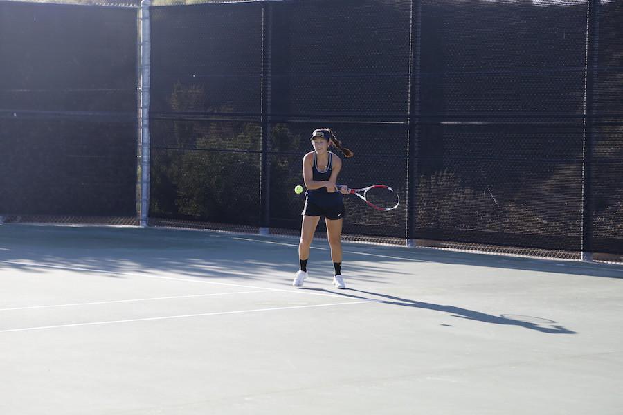 Girls tennis falls to Valencia in close matchup