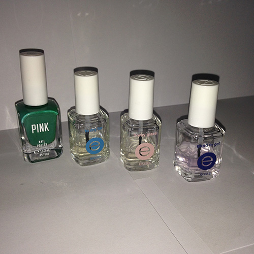 What you’ll need:
Any nail polish (I used Eye Candy by Victoria Secret PINK)
Any variety of clear overcoat polishes (I used to dry for by Essie, good to go! by Essie, and 3-way glaze by Essie)
