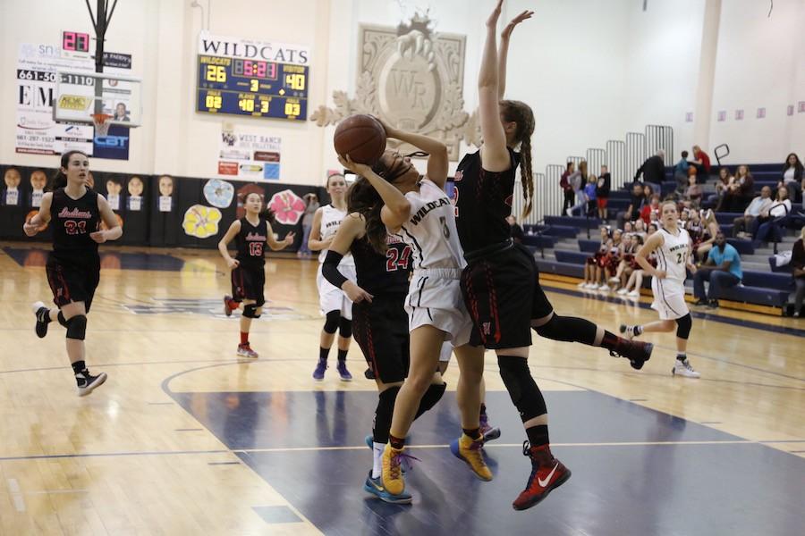 Girls Basketball Falls to the Indians