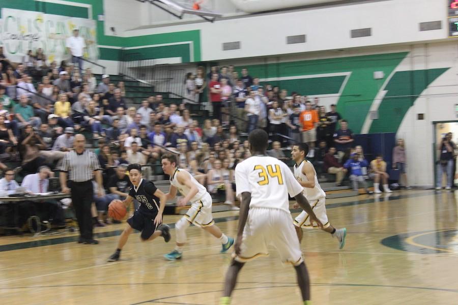 Boys+Basketball+loses+to+Canyon+during+the+last+second+of+the+game