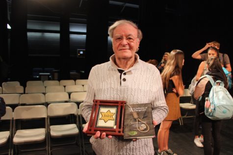 Holocaust Survivor Visits West Ranch