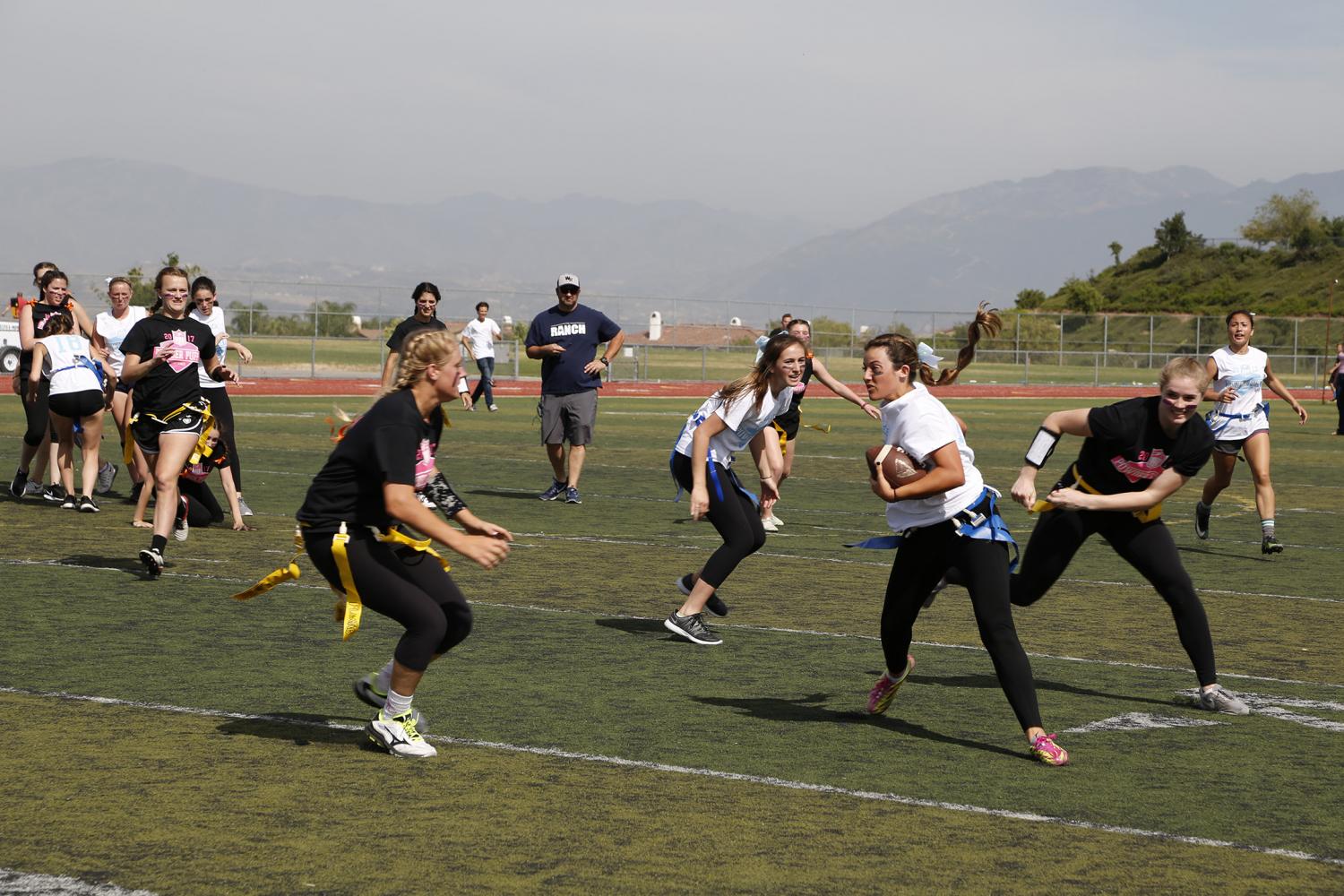 Seniors win second straight annual Powder Puff game