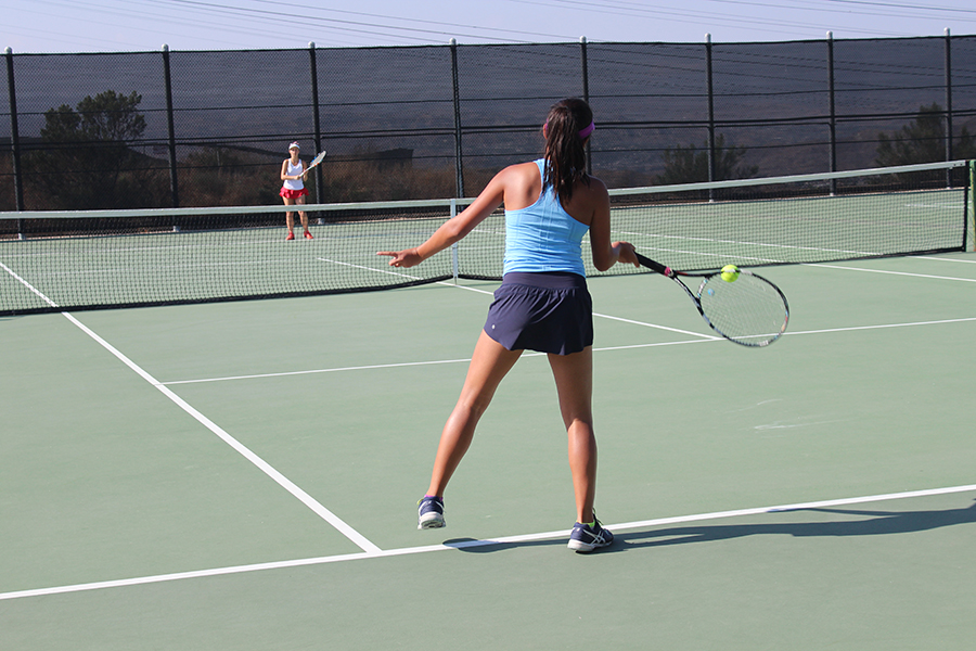 Girls Tennis Defeats Hart