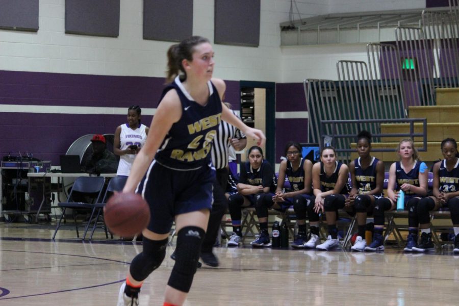 Girls Basketball is Defeated by Valencia