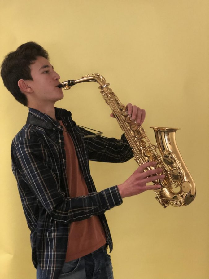 Kevin Gillespie Plays the Alto Sax
