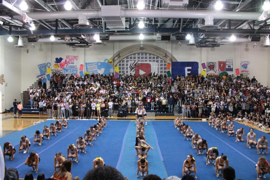 Wildcats Break the Internet: Students Show Off Social Media Skills in Internet-Themed Rally