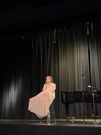 West Ranch choir students demonstrate individual talents in a solo night